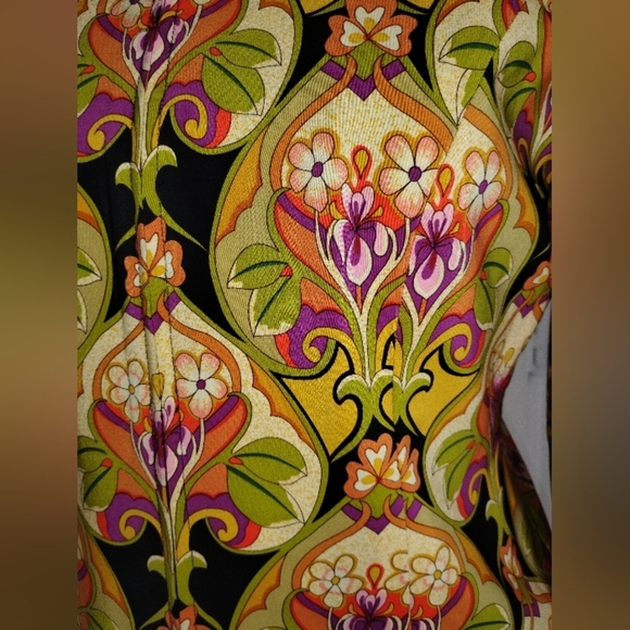 DELIGHTFUL SILK MAGGIE LONDON JACKET - Picture 9 of 11